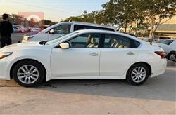 نيسان ألتيما